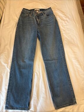 A&F Curve Love 90s Ultra High Rise Straight Jeans, crisscross waist, 29R